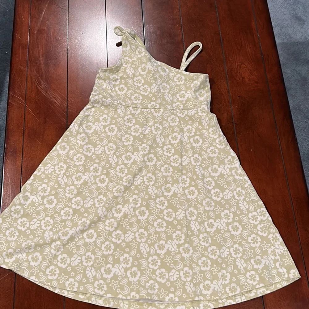 Gymboree Beach Shack Green Hibiscus Floral One Shoulder Dress size 9 small spots